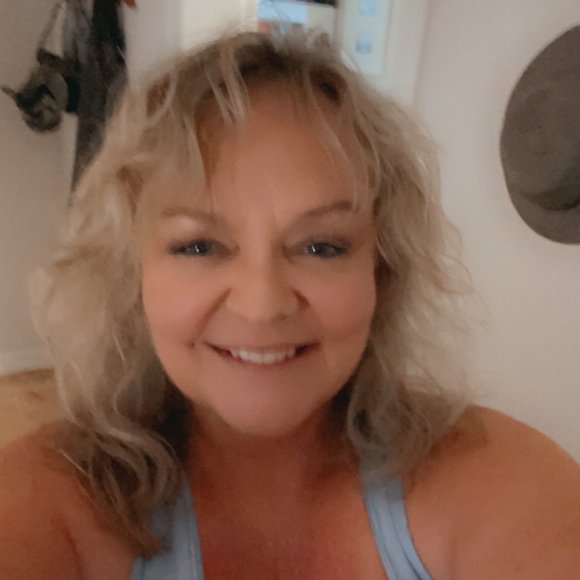 Meet your Posher, Kellen - Picture 2 of 6